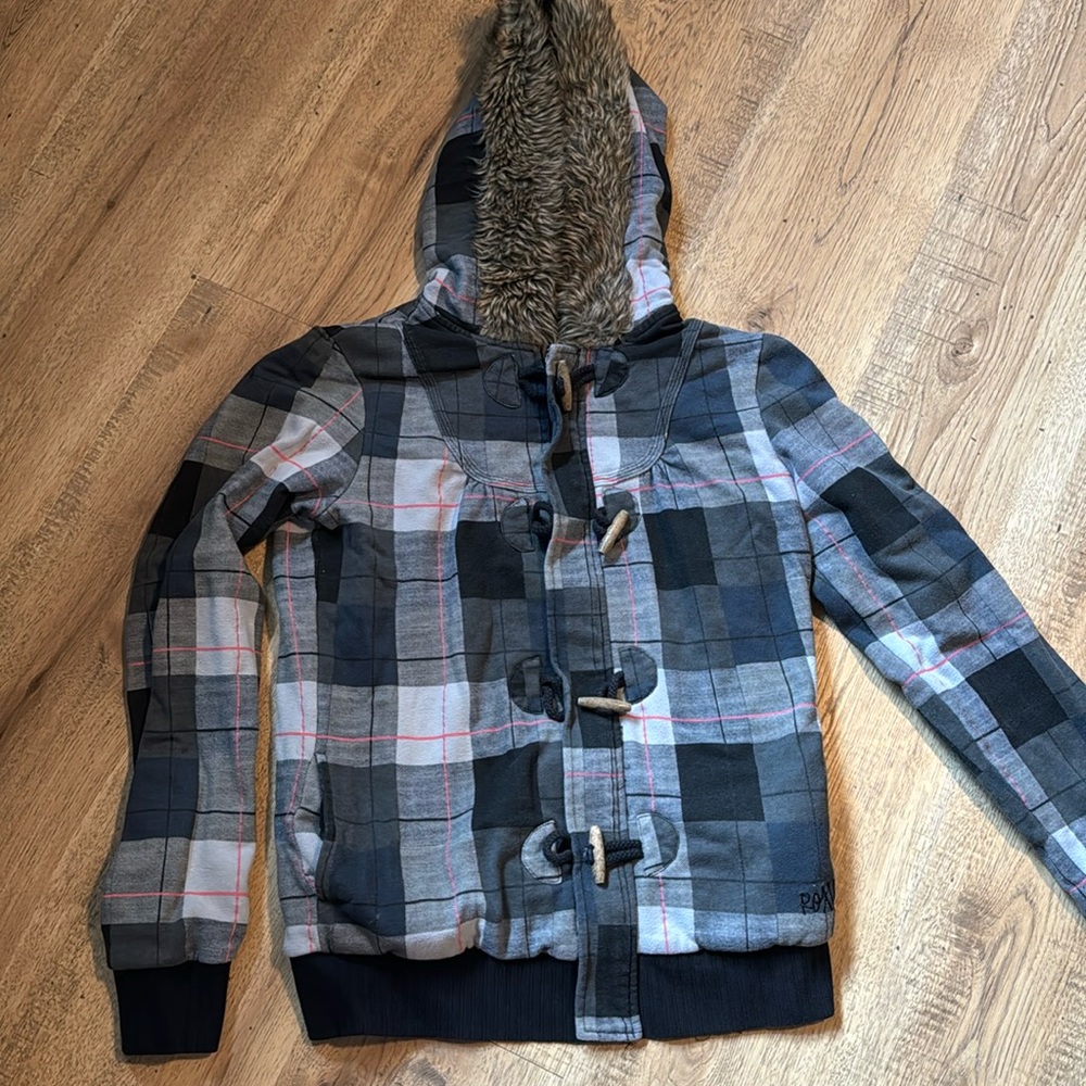 Roxy jacket size medium
